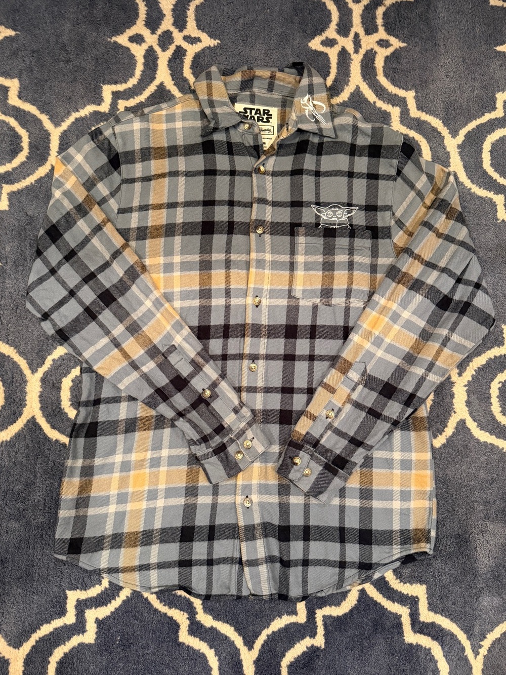 Cakeworthy Baby Yoda Flannel - Picture 2 of 8